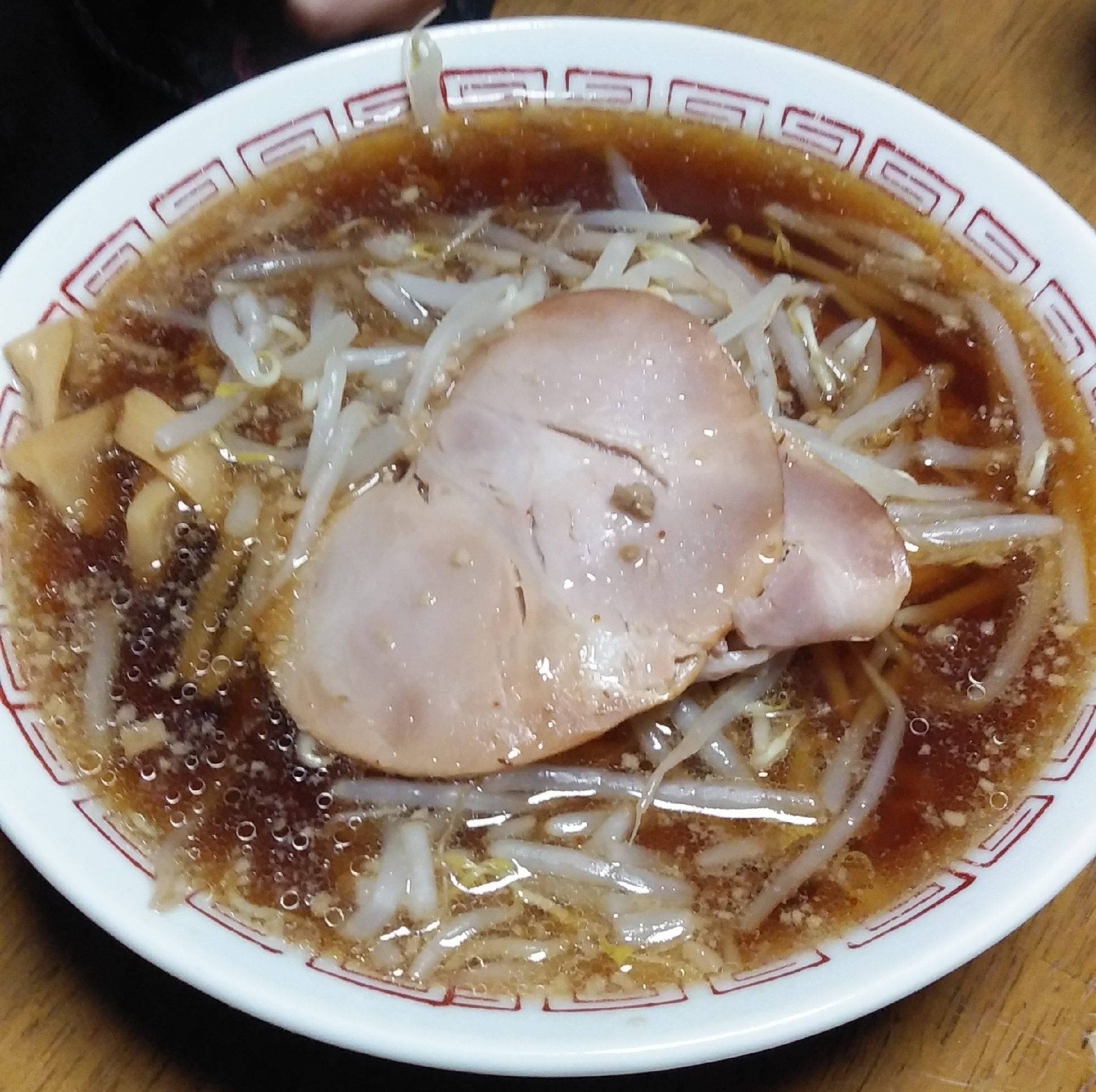 もやしたっぷり醤油ラーメン