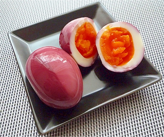 半熟卵の赤ワインピクルス