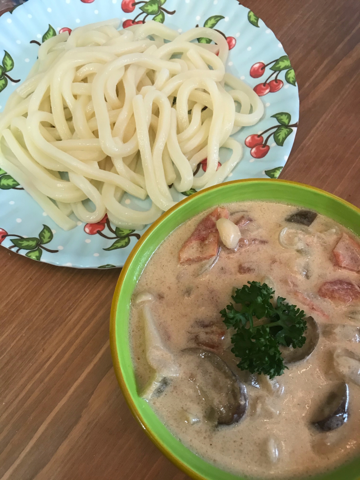 トマトとココナツミルクの冷やしうどん