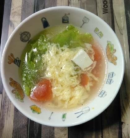 ふんわり卵、トマト、豆腐入り中華スープ