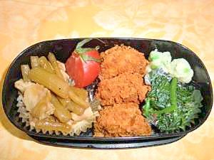 これなら男子も喜ぶ「ふきと豚肉のあっさり煮」弁当