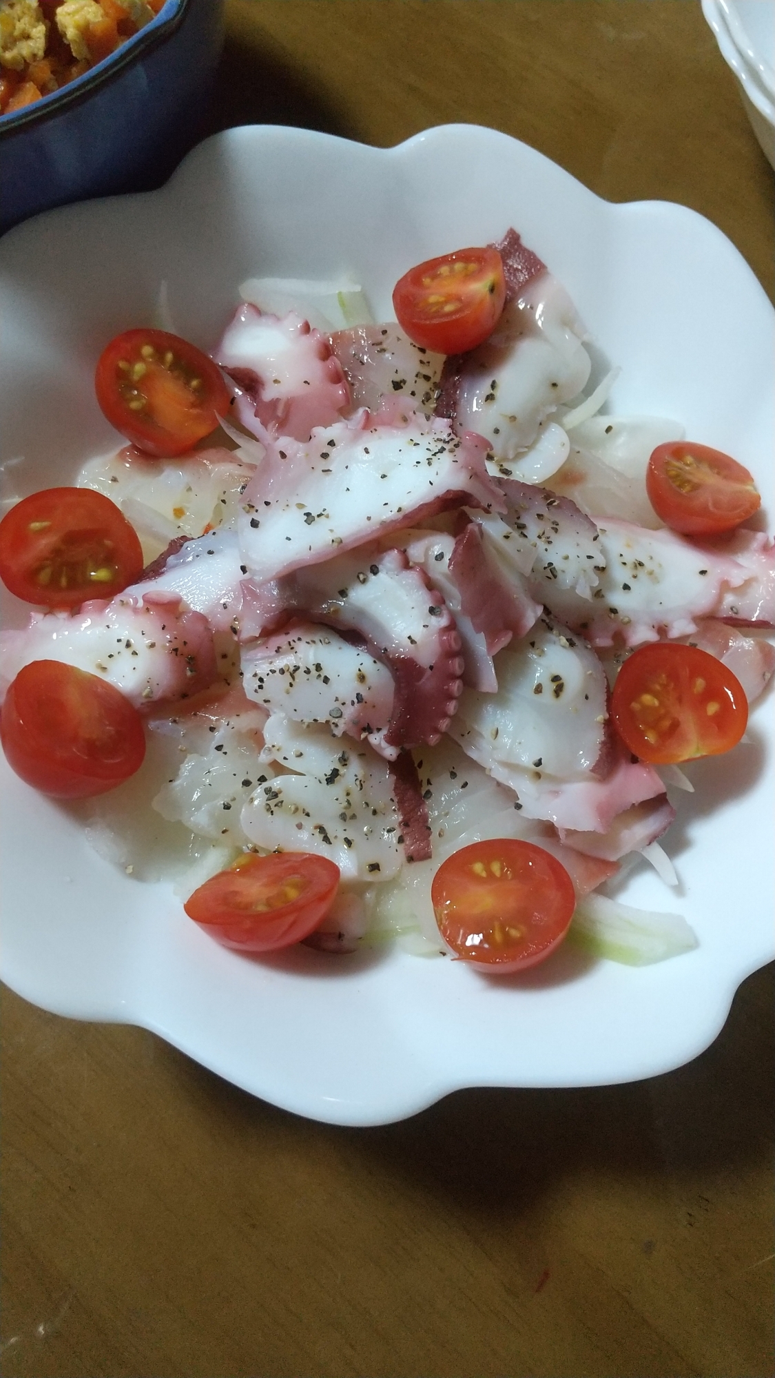 イタリアンドレッシングでタコと鯛のカルパッチョ