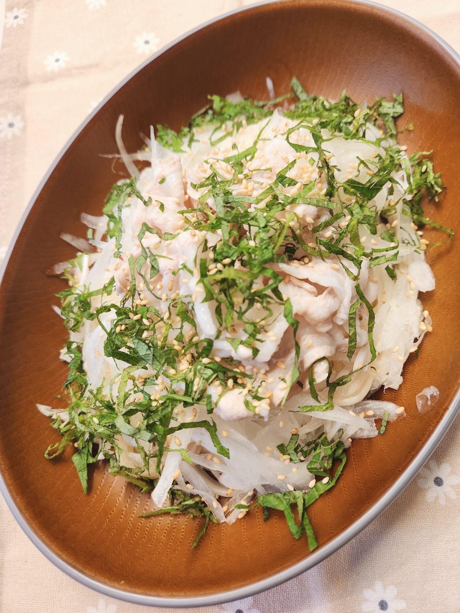 【主食】玉ねぎたっぷり冷しゃぶサラダ素麺