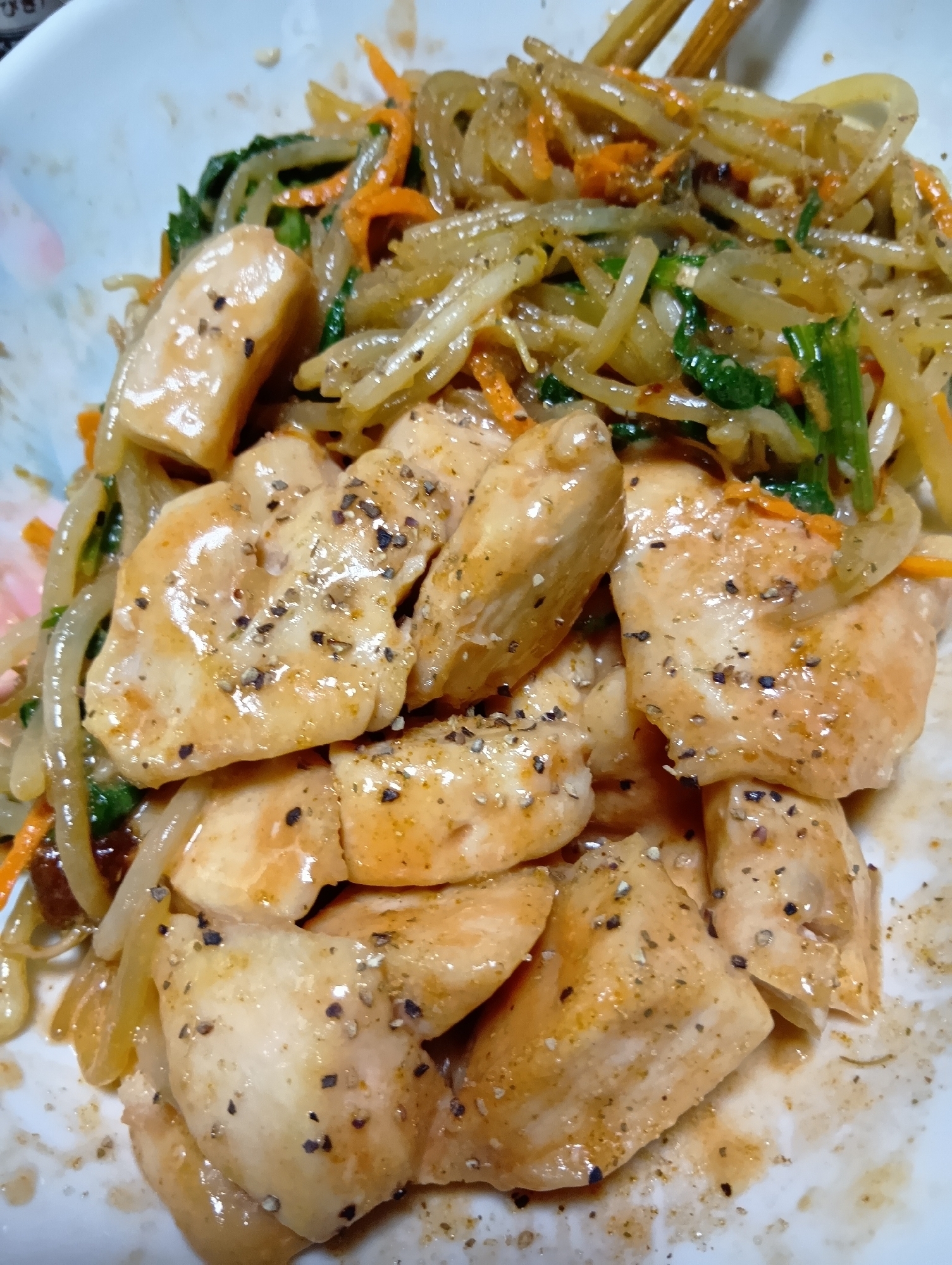 お弁当にも重宝!鶏むね肉のマヨ和え