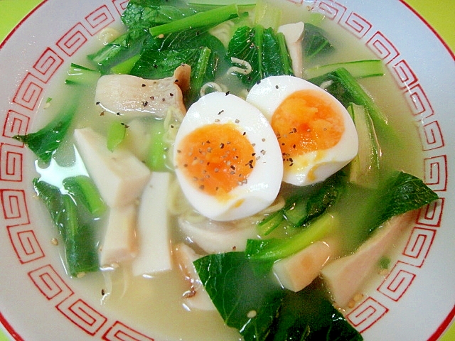 小松菜とエリンギ卵のとんこつラーメン
