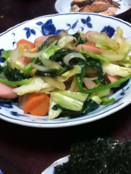 魚肉ソーセージ野菜炒め