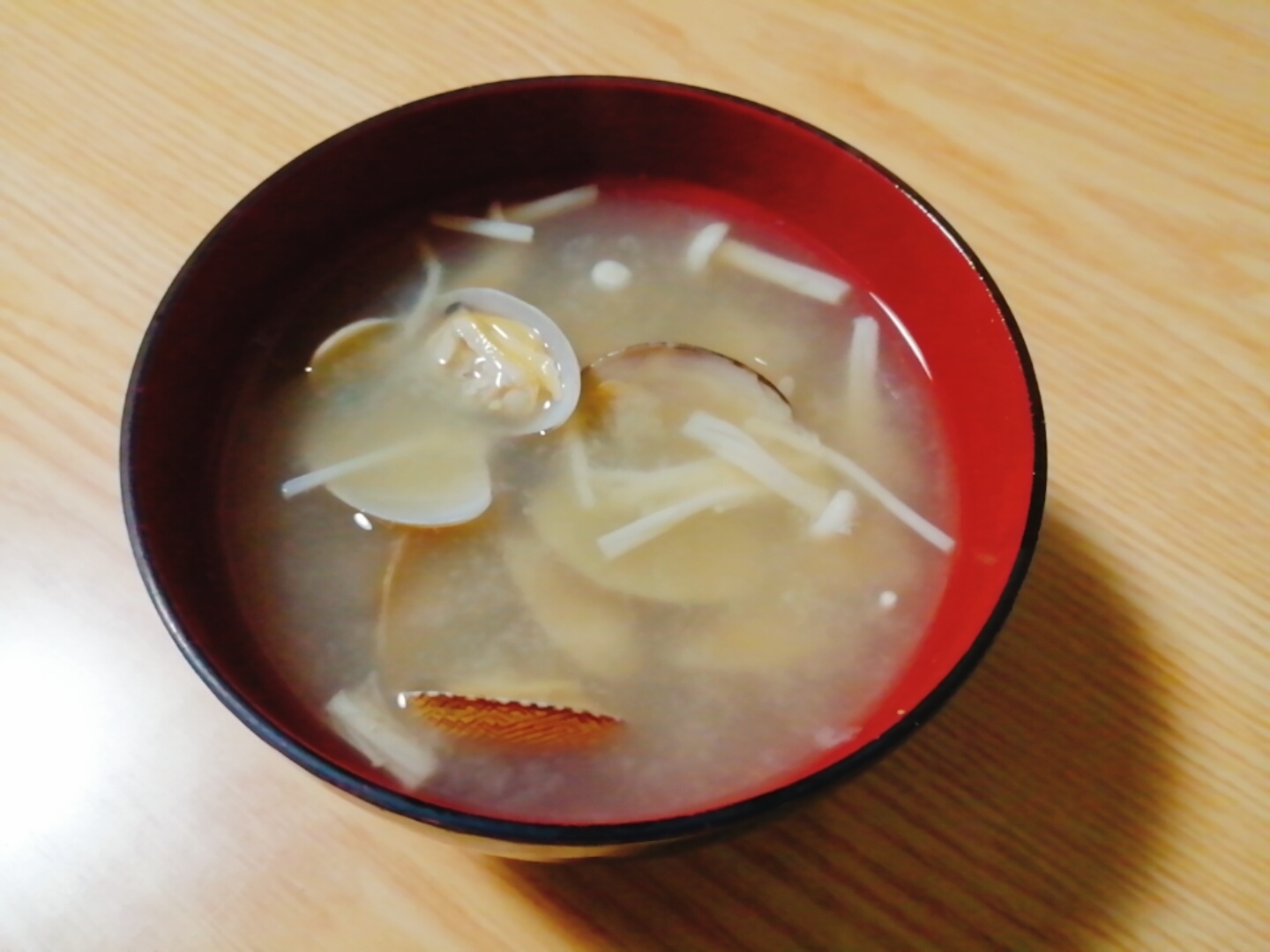 あさりとえのきの味噌汁