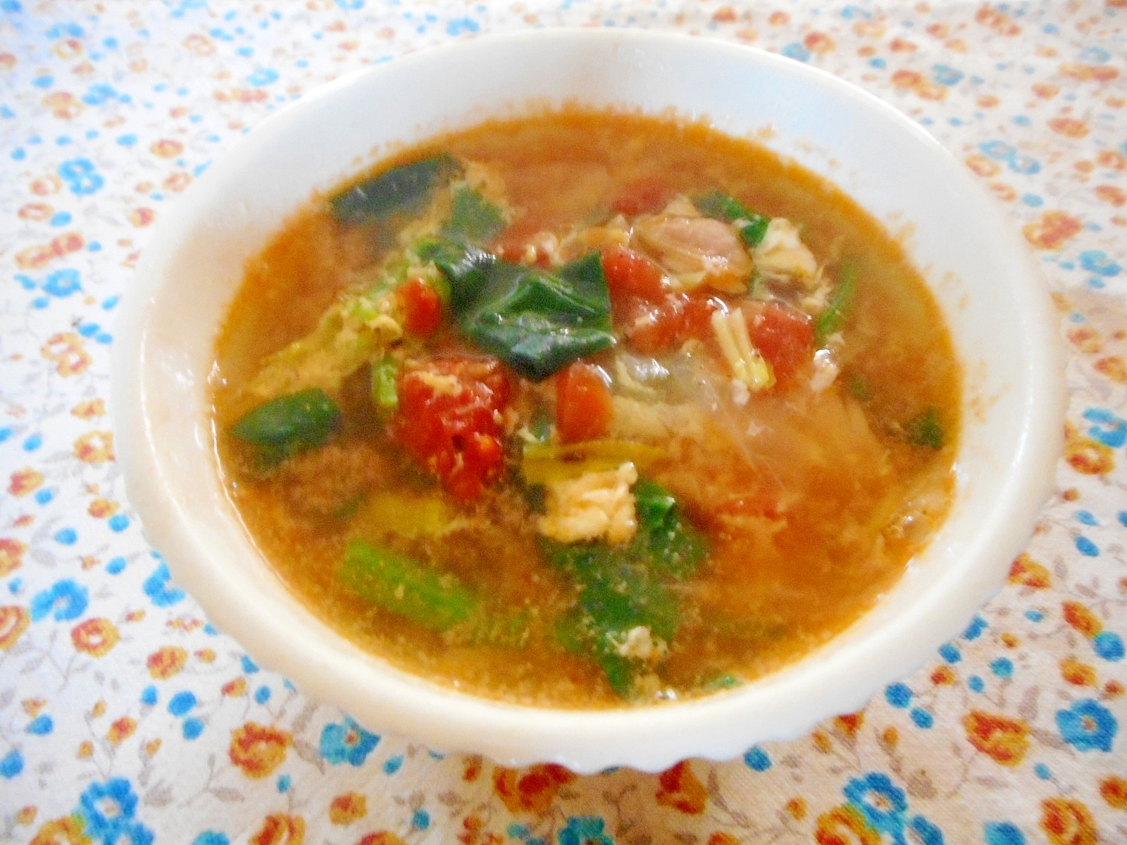 ほうれん草とにんじんの卵トマトスープ レシピ 作り方 By Mococo05 楽天レシピ ほうれん草とにんじんの卵トマトスープ レシピ 作り方 By Mococo05 楽天レシピ