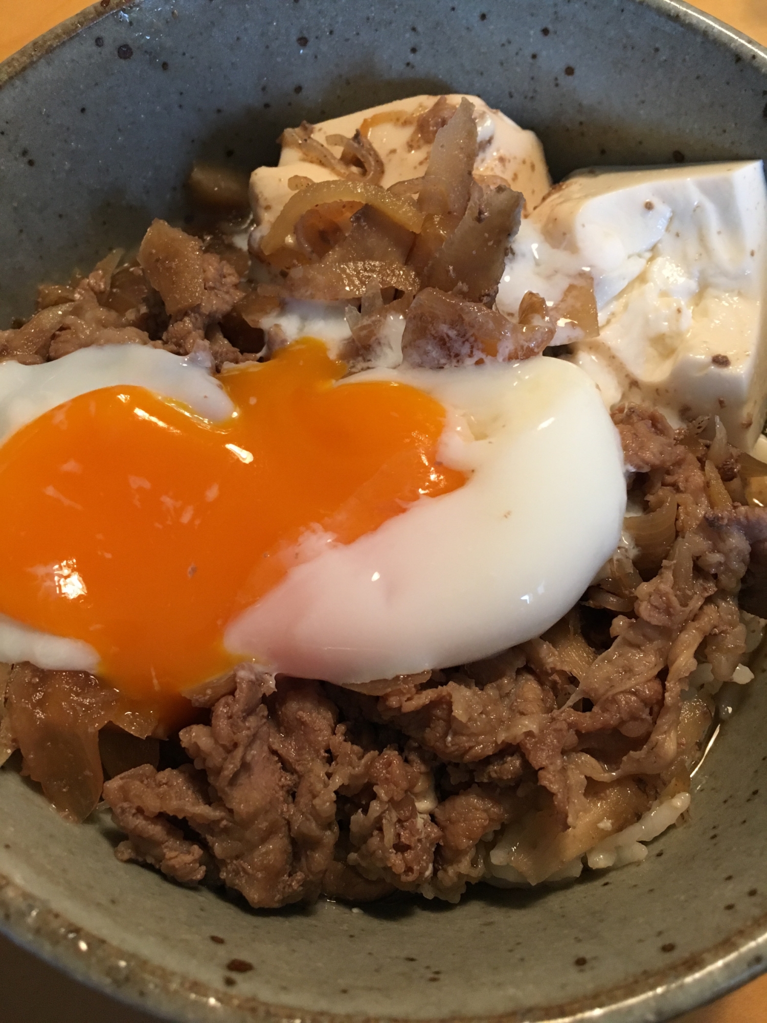 牛肉の煮物を使った牛丼