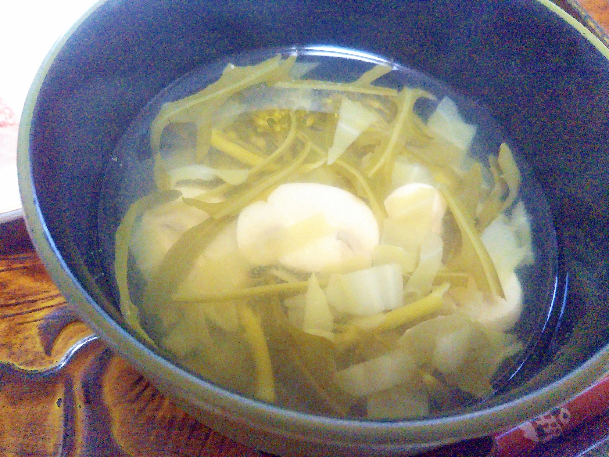 マッシュルーム＆グリーン野菜のお吸い物