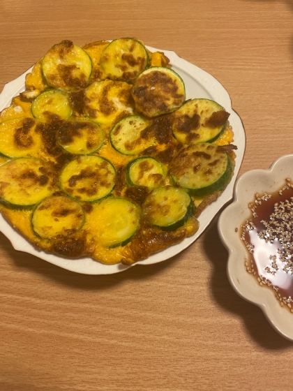 ズッキーニのチヂミです☆ひとつふたつと止まらない♪