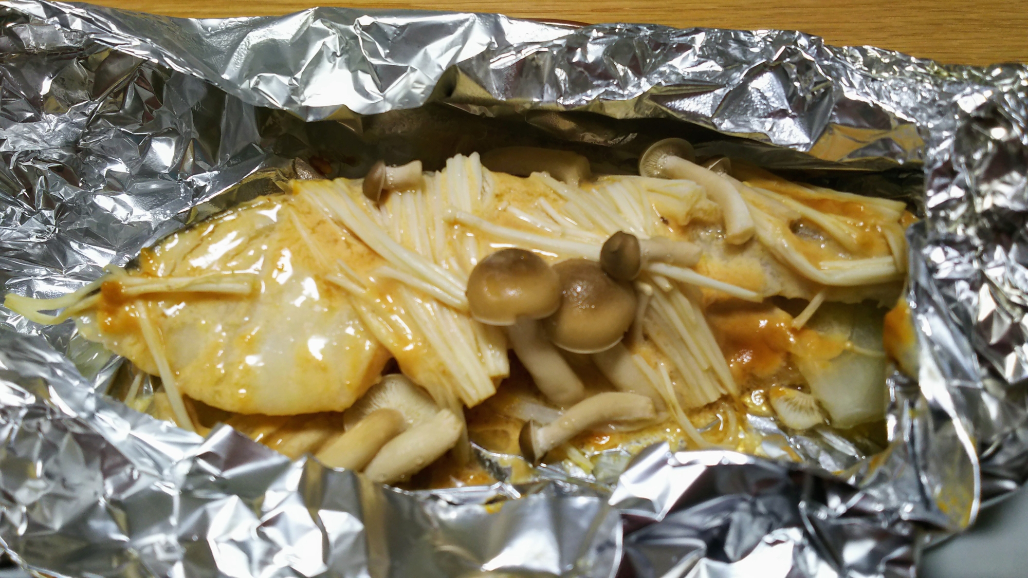 タラの味噌マヨホイル焼き