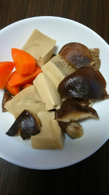 高野豆腐にしっかり味が染みて、とても美味しかったです(^o^)