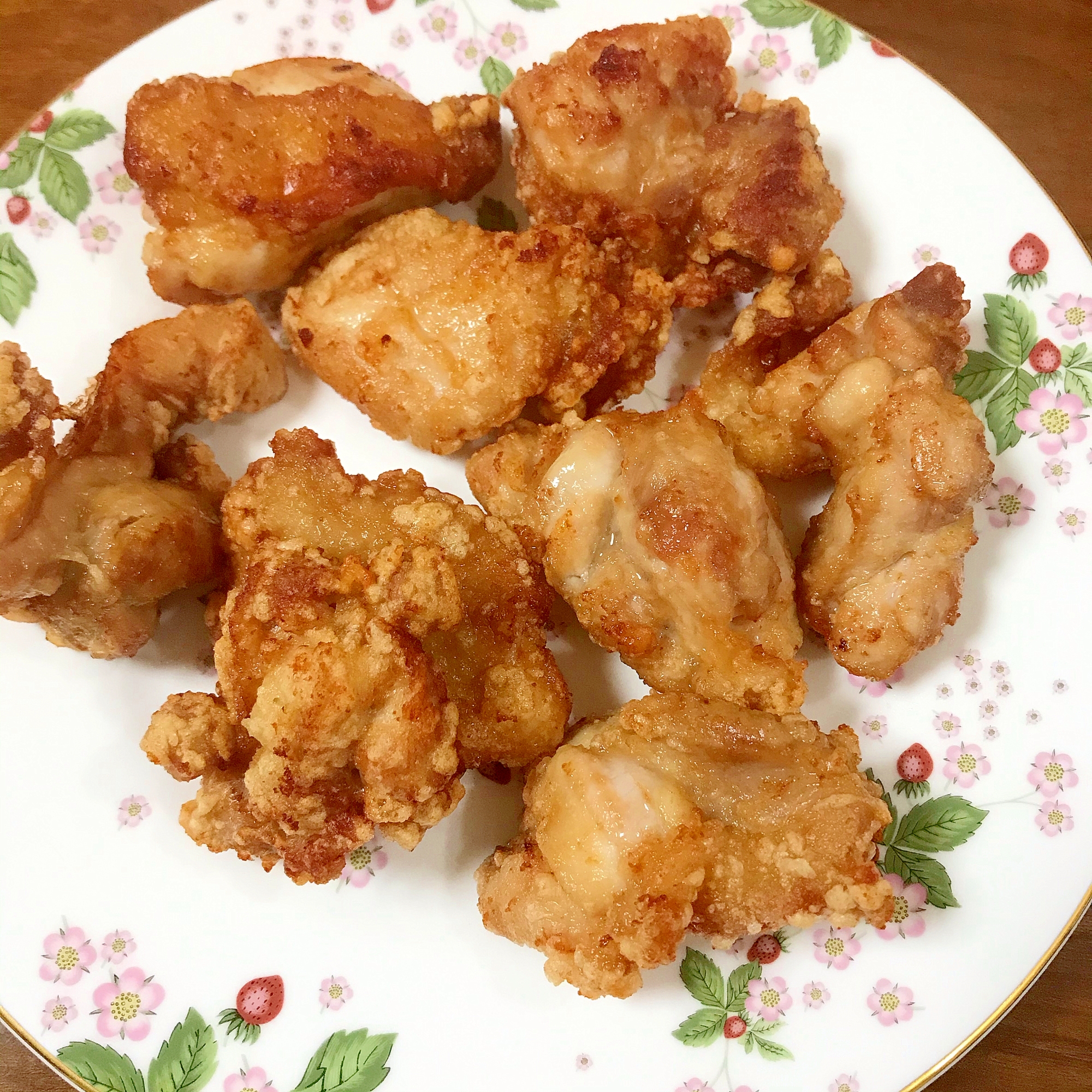 片栗粉で衣付け 鶏のから揚げ レシピ 作り方 By 水玉模様 楽天レシピ