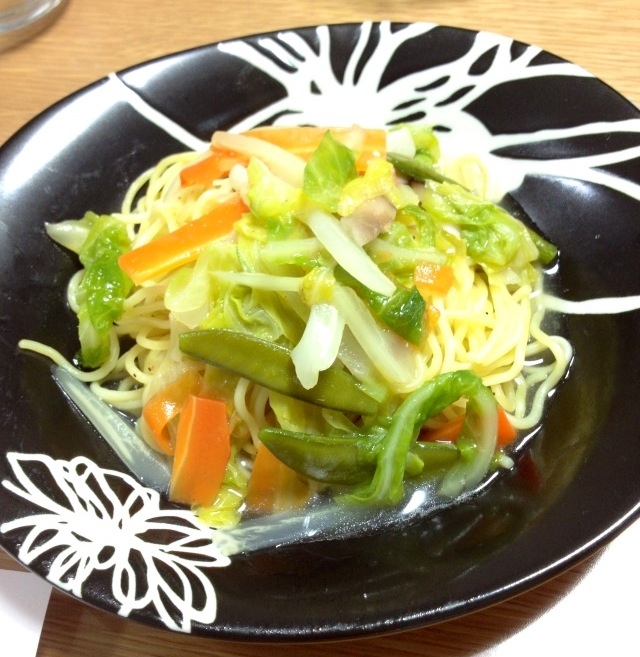 ウェイパーで、塩焼きそば【肉なし】