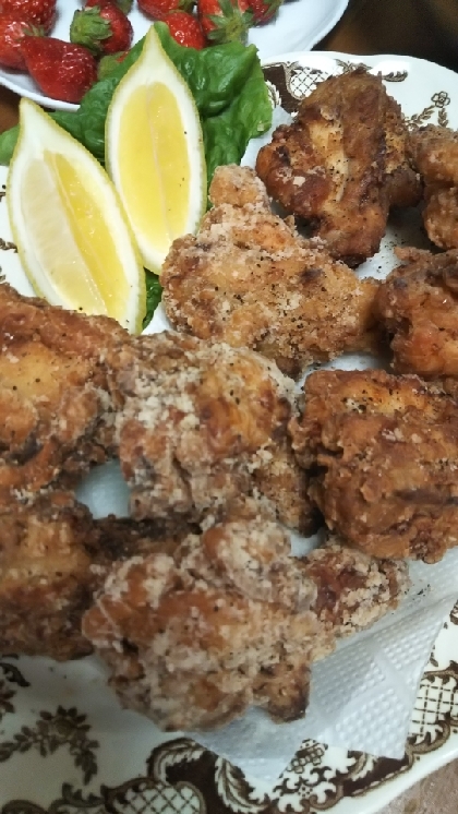 娘がお手伝いしてくれて楽しく作れました。やはり手作りは安くすむし美味しさ感がアップしますね。思ったより簡単でおいしくできました。気になる血も出ずよかったです