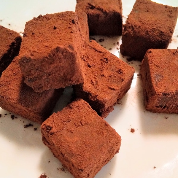 ラム酒入れ過ぎ生チョコ レシピ 作り方 By おだマキ ショコラスキー 楽天レシピ ラム酒入れ過ぎ生チョコ レシピ 作り方 By おだマキ ショコラスキー 楽天レシピ