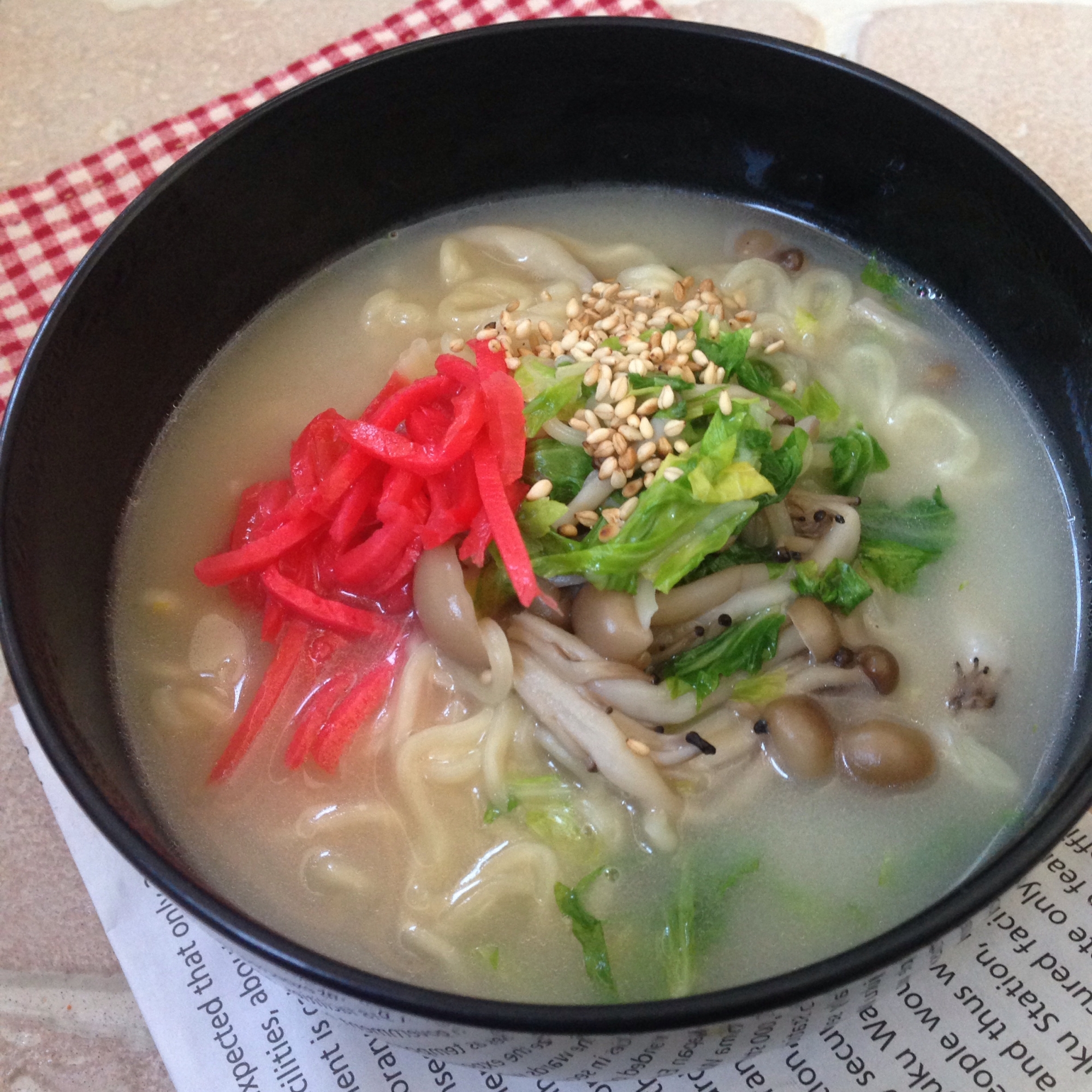 セロリの葉deとんこつラーメン♪