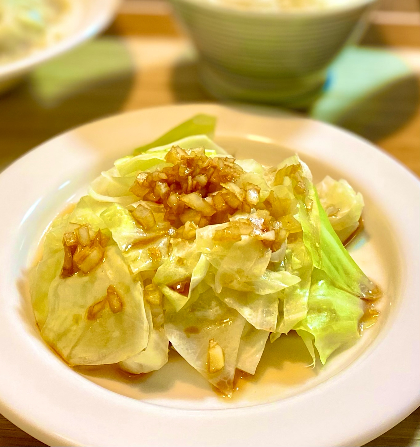 簡単！蒸しキャベツのピリ辛たれ【中華/和食・副菜】