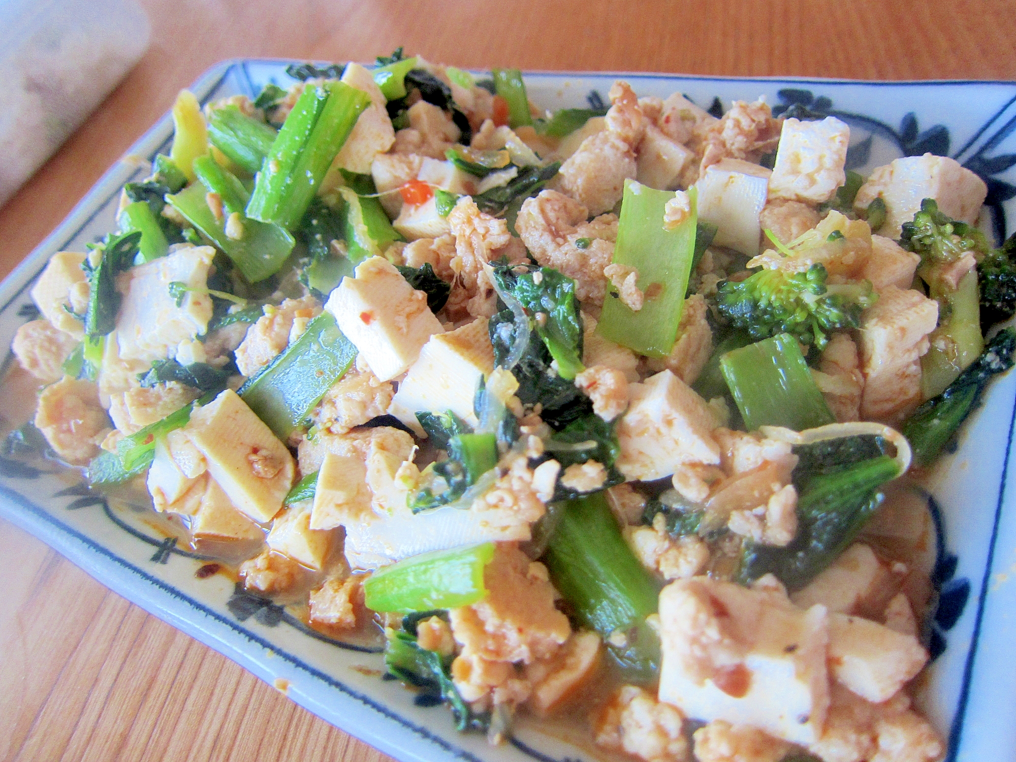 豚挽肉と小松菜ブロッコリーの麻婆豆腐