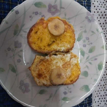 夢シニアちゃん
おはようございます
パンレシピ嬉しいです
朝食で美味しくいただきました