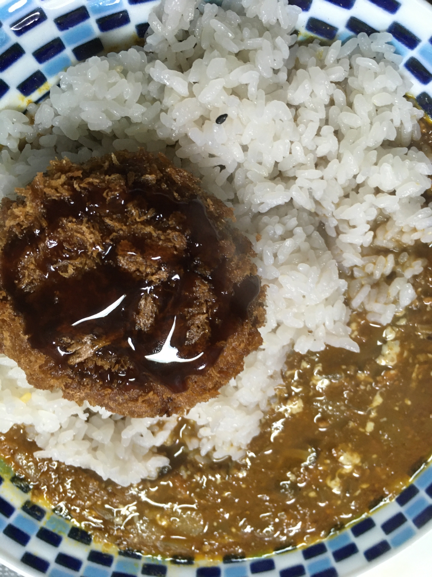 鶏ひき肉と玉ねぎでメンチカツとカレー