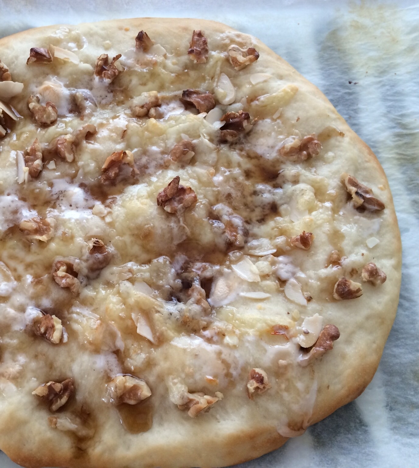 ナッツとマシュマロのデザートピザ レシピ 作り方 By コークさん 楽天レシピ ナッツとマシュマロのデザートピザ レシピ 作り方 By コークさん 楽天レシピ