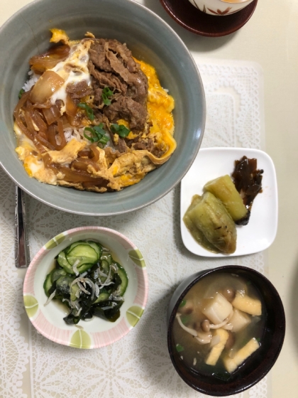 レトルト牛丼から牛卵とじ