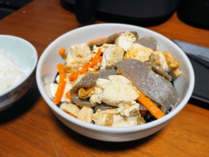 ゴマ香る、お豆腐とこんにゃくの炒り煮♪