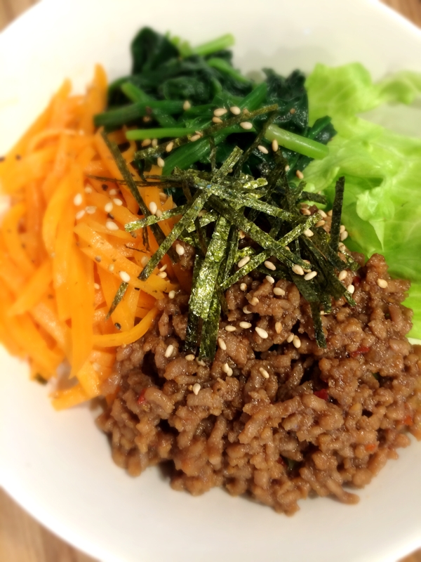 甘辛〜くて美味しい☆ビビンバ風ひき肉のっけ丼