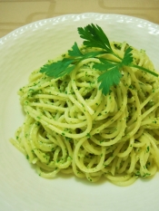 イタリアンパセリのジェノベーゼ風ソース レシピ 作り方 By Mikeneko2 楽天レシピ イタリアンパセリのジェノベーゼ風ソース レシピ 作り方 By Mikeneko2 楽天レシピ