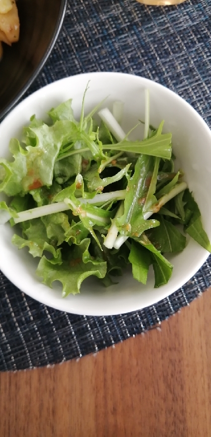 やみつき‼ごま香る水菜と胡瓜の塩昆布サラダ