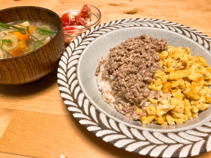 沢山食べちゃう＾＾子供が大好きな～そぼろ丼