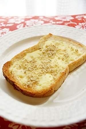 カルシウムup♪胡麻チーズトースト
