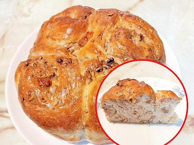 ベイクオフ参照!ポールさんのクルミとチーズのパン♪