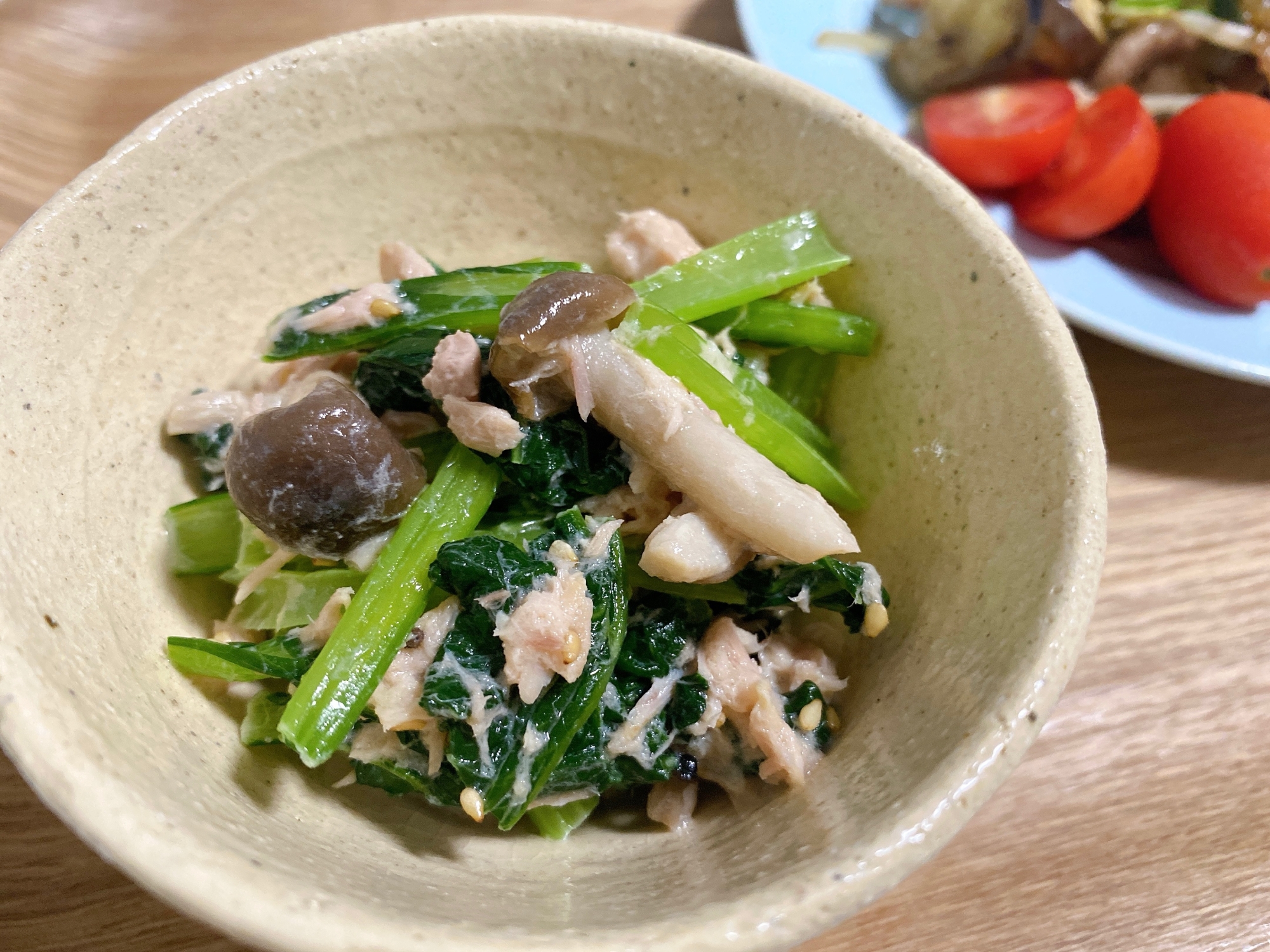 \しょうがが隠し味/小松菜とツナの麺つゆマヨ和え★