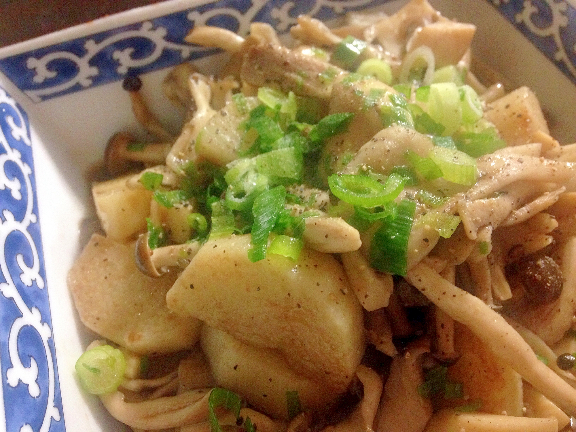 三種きのこと山芋の焼きドレッシング炒め☆