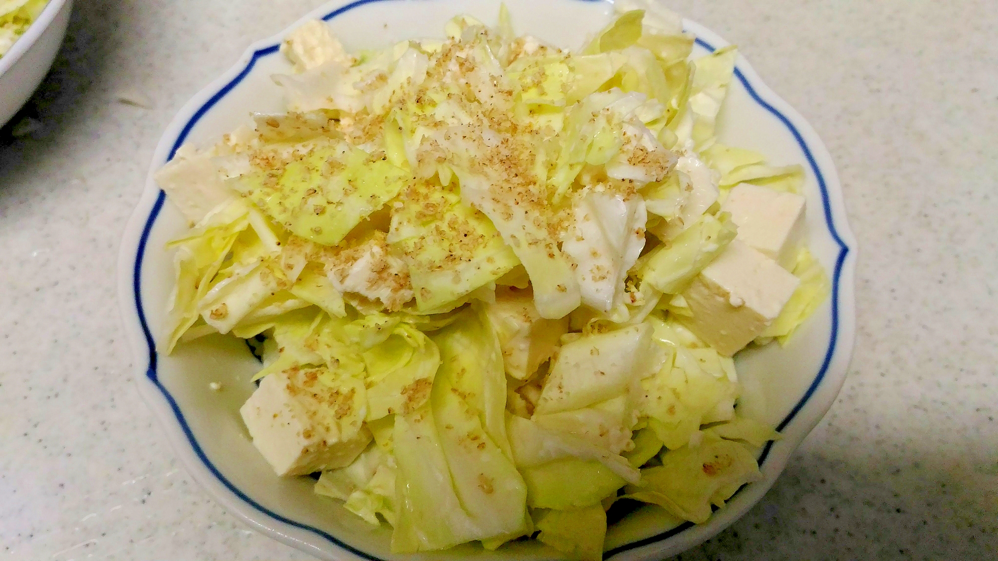 豆腐と春キャベツの胡麻マヨサラダ