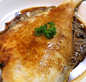 平目のアラと頭 オクラの味噌汁 レシピ 作り方 By ひろりん1106 楽天レシピ 平目のアラと頭 オクラの味噌汁 レシピ 作り方 By ひろりん1106 楽天レシピ