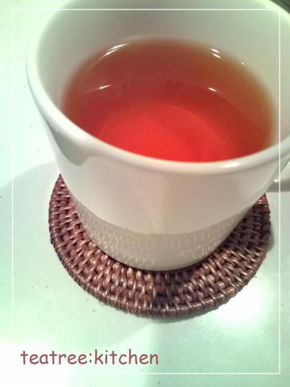 最近は紅茶には必ず蜂蜜入れてます♪
砂糖だけより優しい味で気に入ってます。