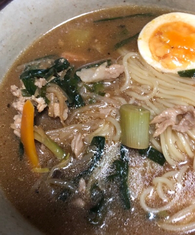 フライパンで野菜即席ラーメン