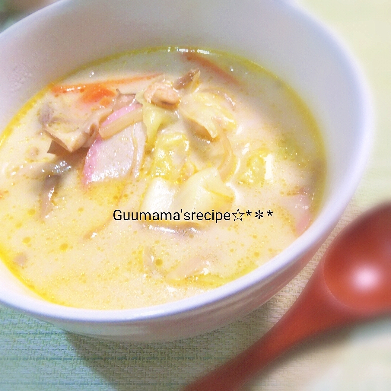 具だくさんで旨みたっぷり♡ちゃんぽん風スープ