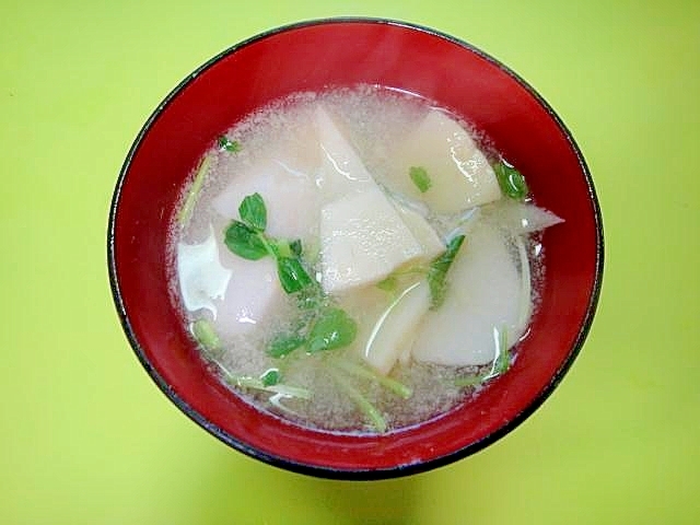 里芋とたけのこ豆苗の味噌汁