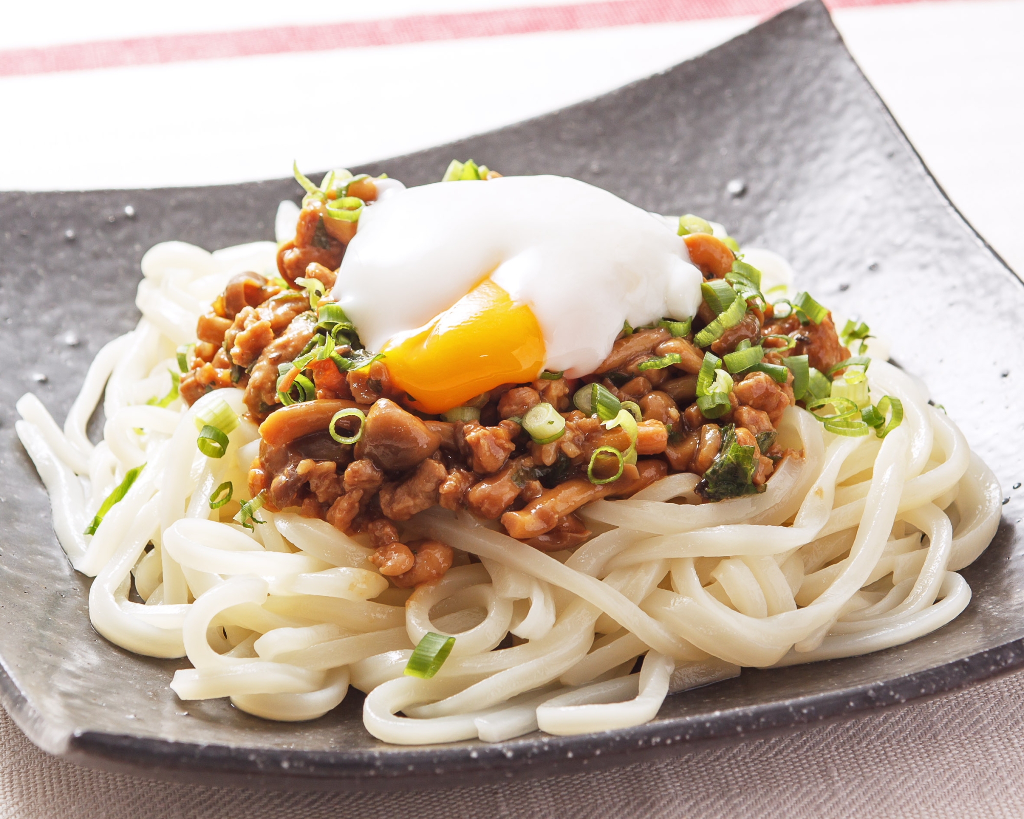 豚とシメジの中華そぼろうどん