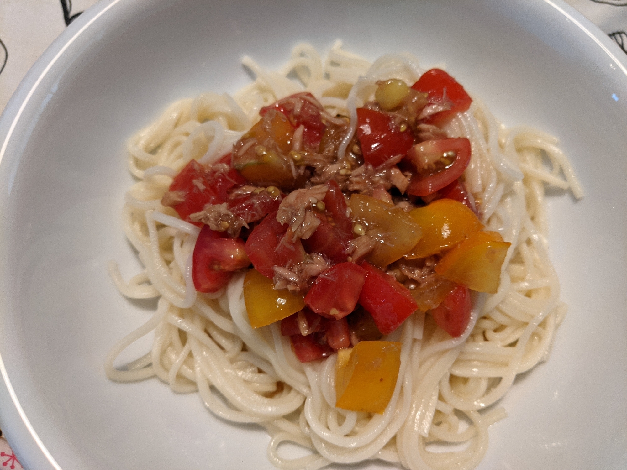 めんつゆない時でも！トマトとツナのそうめん