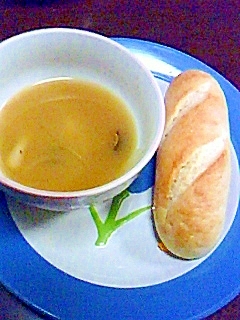 プチパンとプチっと鍋できのこスープ