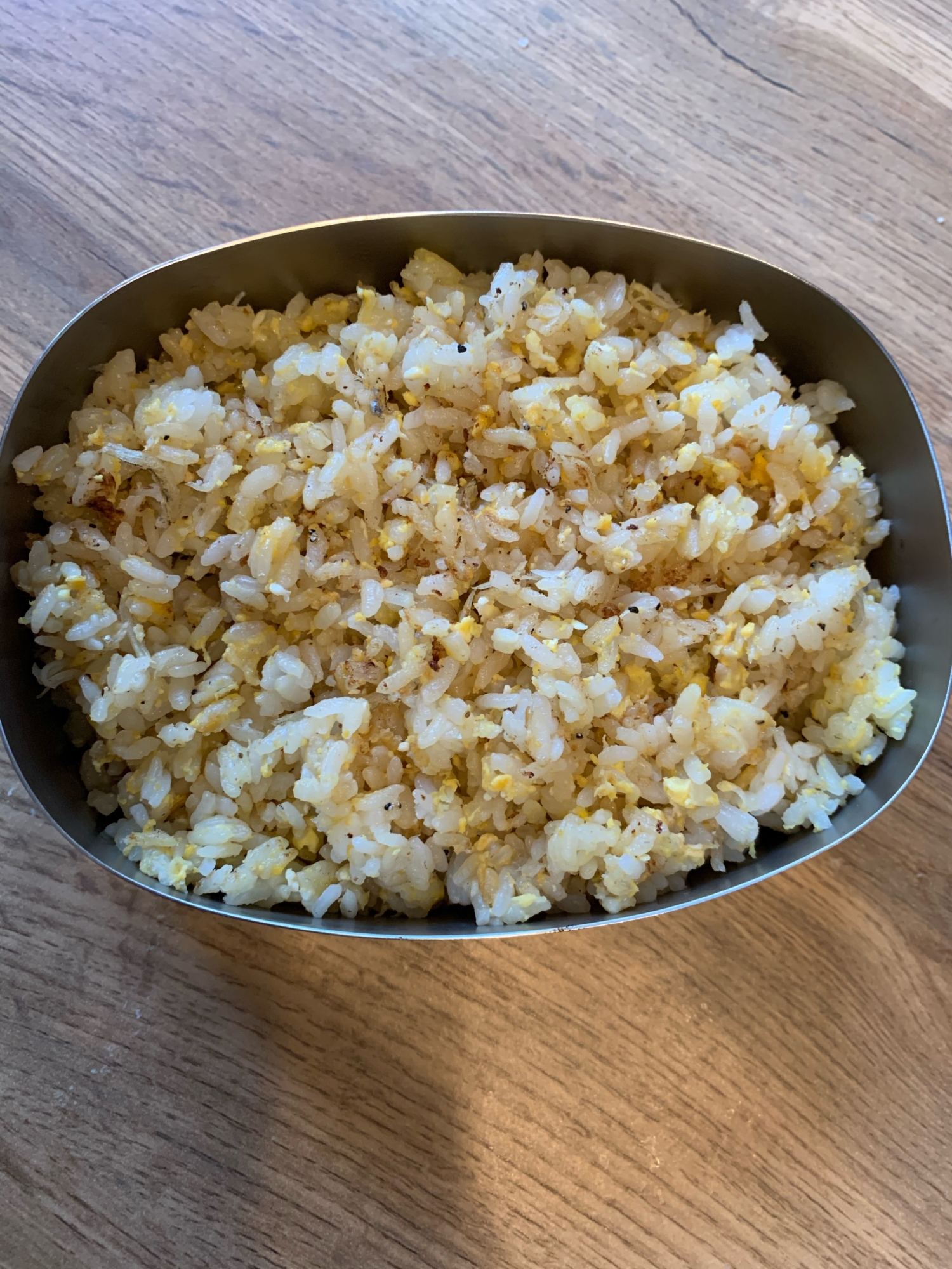 シンプルでおいしい!釜揚げしらすのチャーハン