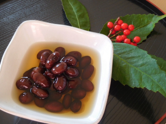 簡単京風本格黒豆。料亭並みの透き通ったお汁に感動。