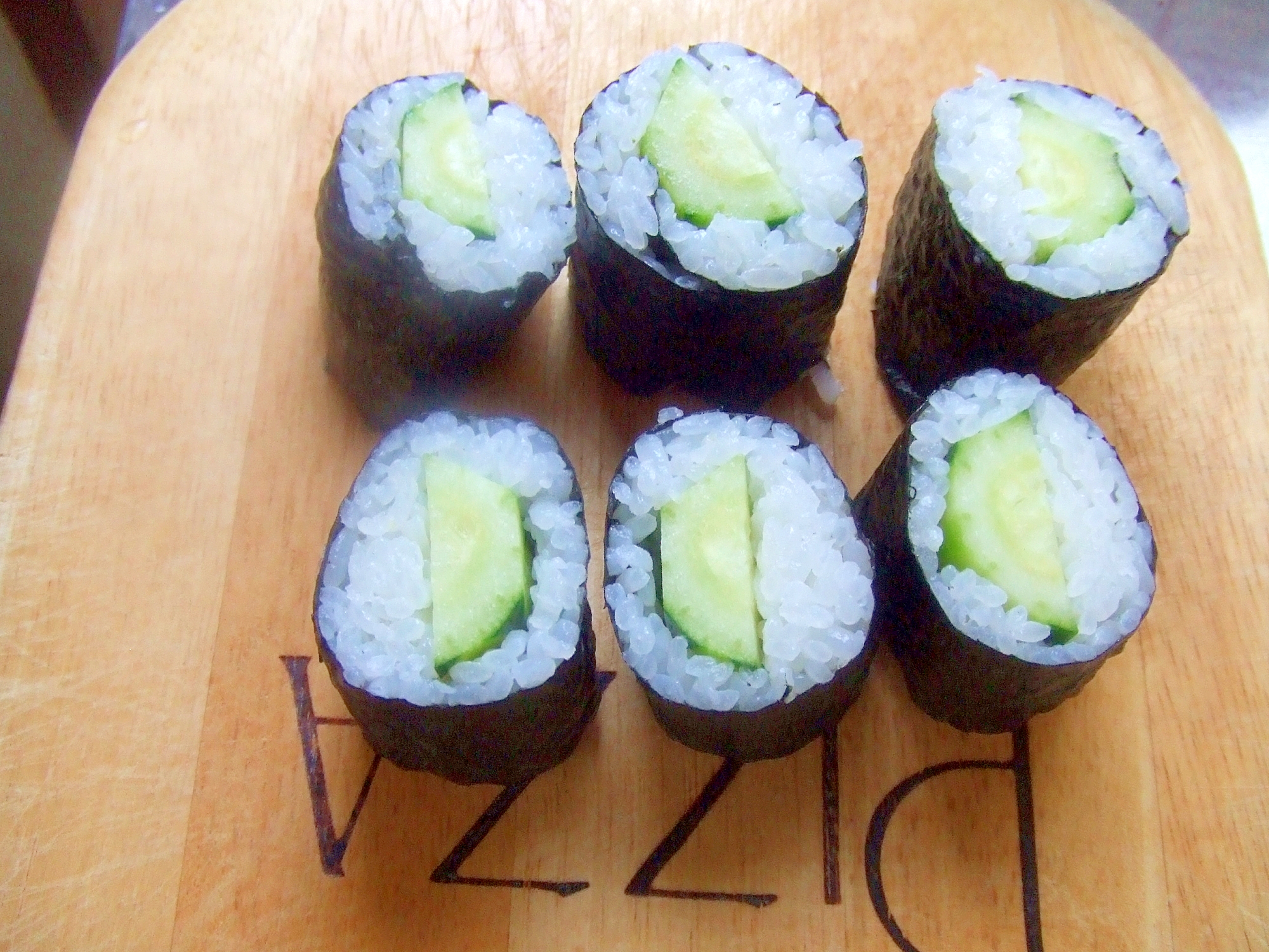 大きいキュウリ巻き レシピ 作り方 By 味噌汁ざんまい 楽天レシピ