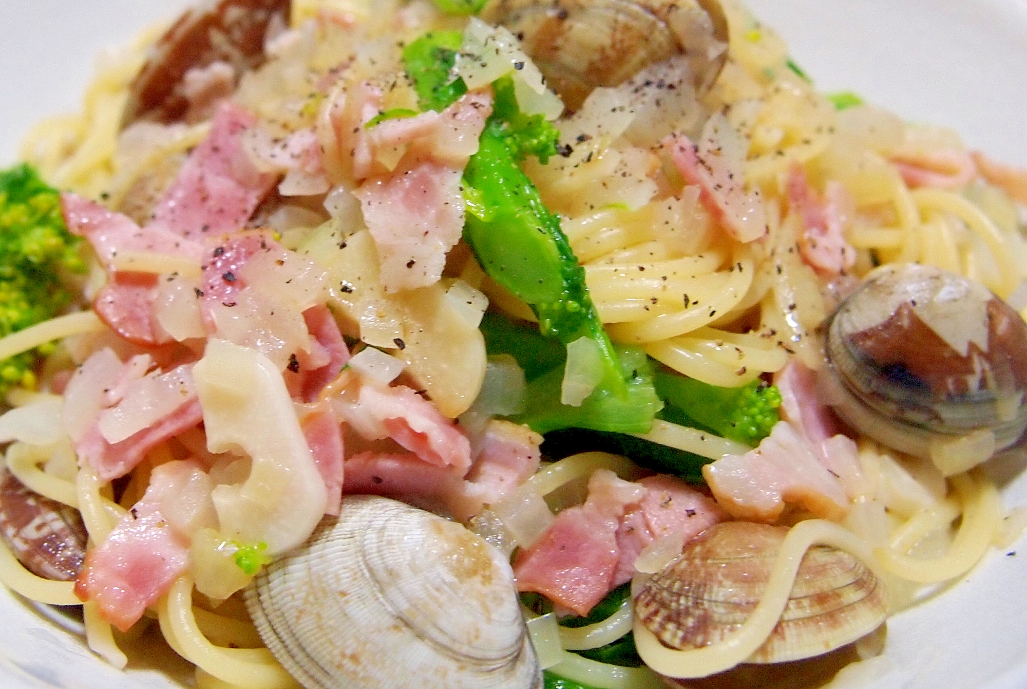 春の味！菜の花とあさりとベーコンのパスタ